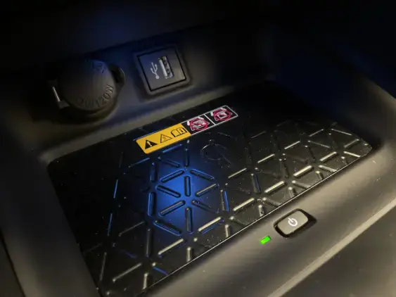 TOYOTA RAV4 V - voiture d'occasion - Photo 21