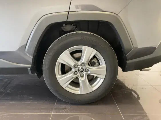 TOYOTA RAV4 V - voiture d'occasion - Photo 24