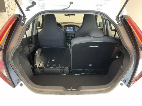 TOYOTA AYGO X - voiture d'occasion - Photo 15