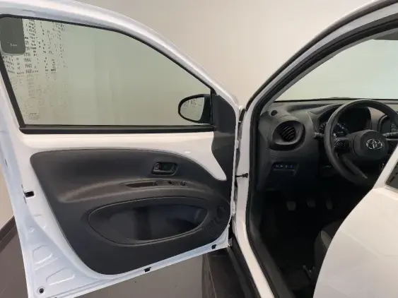 TOYOTA AYGO X - voiture d'occasion - Photo 18