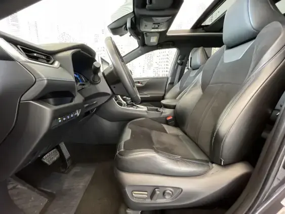 TOYOTA RAV4 V - voiture d'occasion - Photo 18