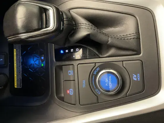 TOYOTA RAV4 V - voiture d'occasion - Photo 24