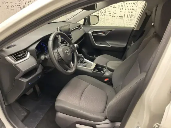 TOYOTA RAV4 V - voiture d'occasion - Photo 18