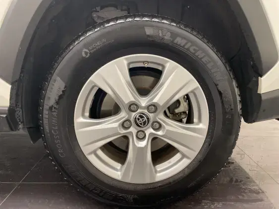 TOYOTA RAV4 V - voiture d'occasion - Photo 23