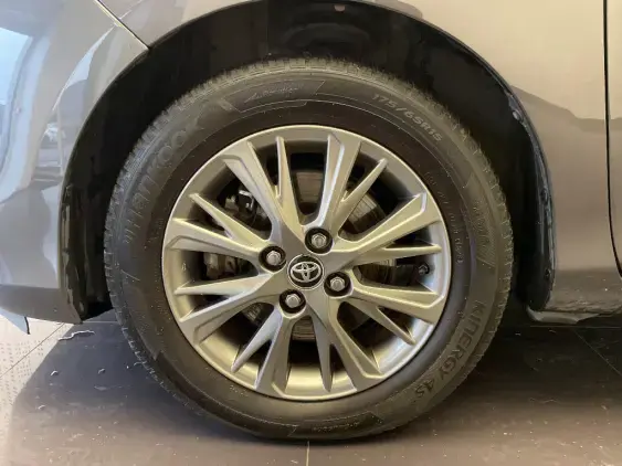 TOYOTA YARIS III - voiture d'occasion - Photo 22