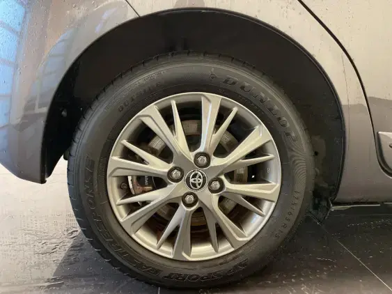 TOYOTA YARIS III - voiture d'occasion - Photo 24