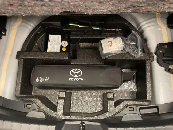 TOYOTA YARIS III - voiture d'occasion - Photo 16