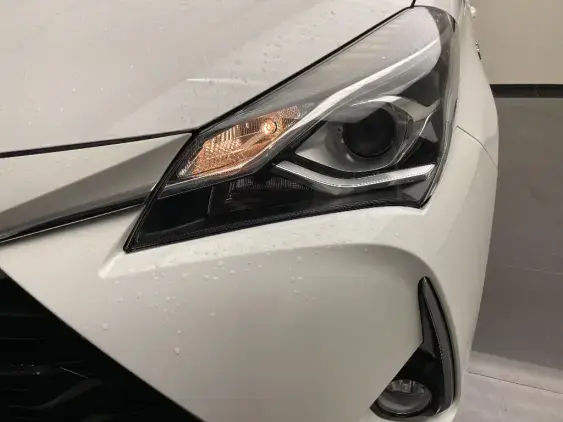 TOYOTA YARIS III - voiture d'occasion - Photo 21