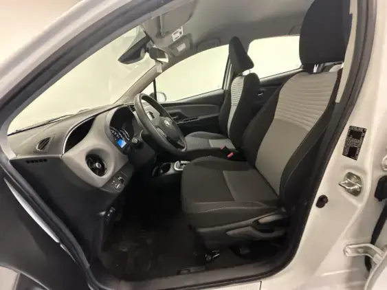 TOYOTA YARIS III - voiture d'occasion - Photo 20