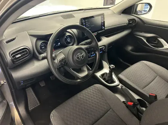 TOYOTA YARIS IV - voiture d'occasion - Photo 17