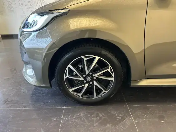 TOYOTA YARIS IV - voiture d'occasion - Photo 21