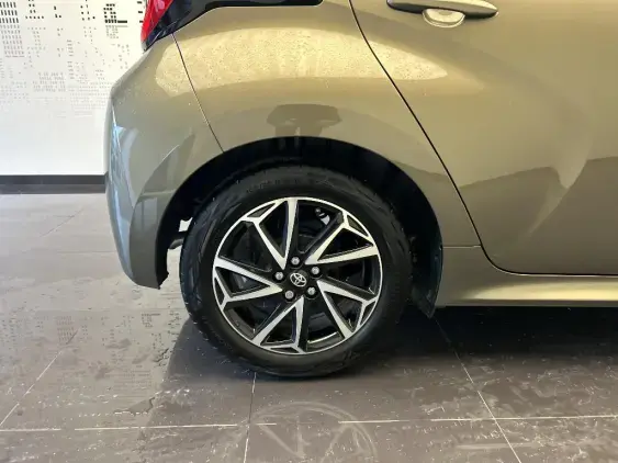 TOYOTA YARIS IV - voiture d'occasion - Photo 23