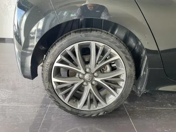 TOYOTA YARIS IV - voiture d'occasion - Photo 25