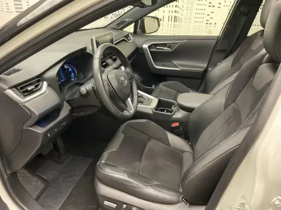 TOYOTA RAV4 V - voiture d'occasion - Photo 18