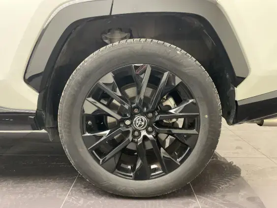 TOYOTA RAV4 V - voiture d'occasion - Photo 23