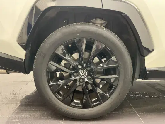 TOYOTA RAV4 V - voiture d'occasion - Photo 24