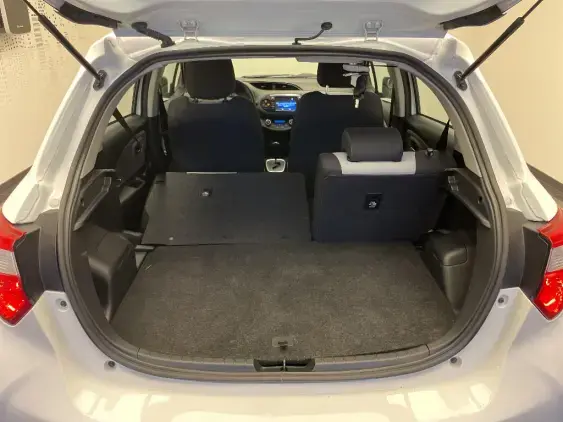 TOYOTA YARIS III - voiture d'occasion - Photo 16