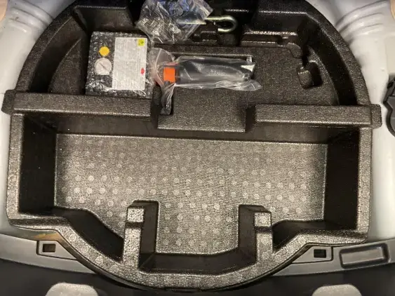 TOYOTA YARIS III - voiture d'occasion - Photo 17