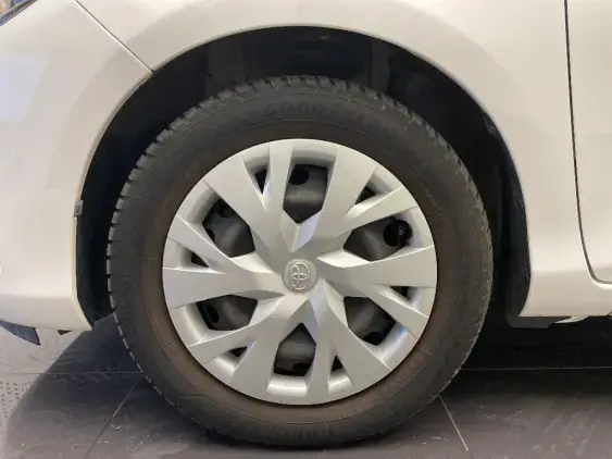 TOYOTA YARIS III - voiture d'occasion - Photo 22