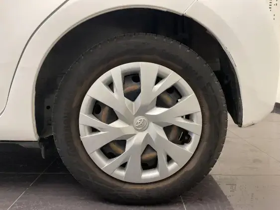 TOYOTA YARIS III - voiture d'occasion - Photo 23