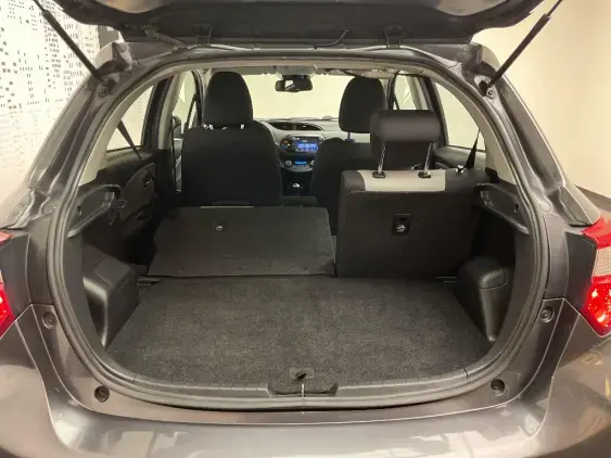 TOYOTA YARIS III - voiture d'occasion - Photo 16