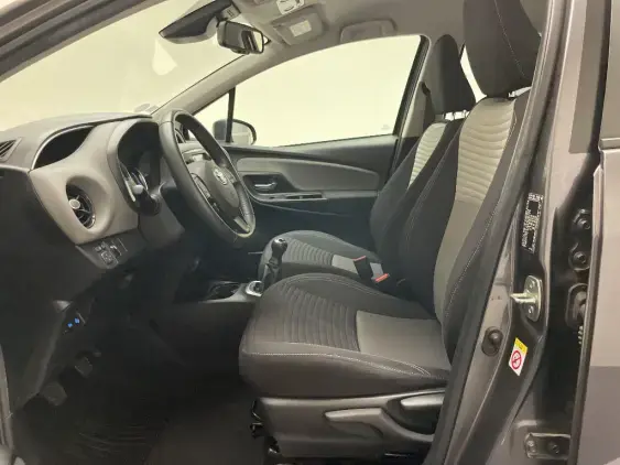 TOYOTA YARIS III - voiture d'occasion - Photo 18