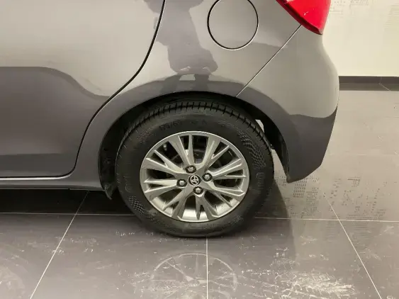 TOYOTA YARIS III - voiture d'occasion - Photo 22