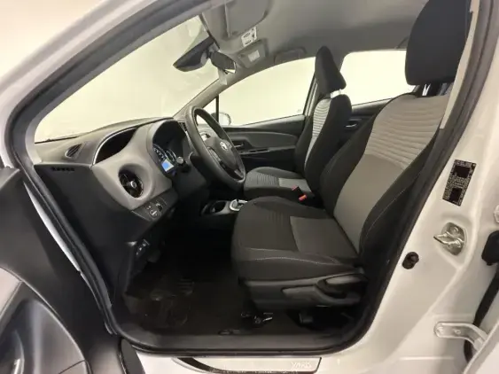 TOYOTA YARIS III - voiture d'occasion - Photo 19