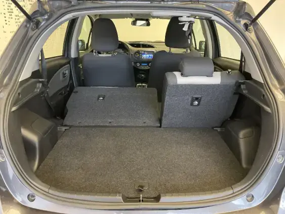 TOYOTA YARIS III - voiture d'occasion - Photo 16