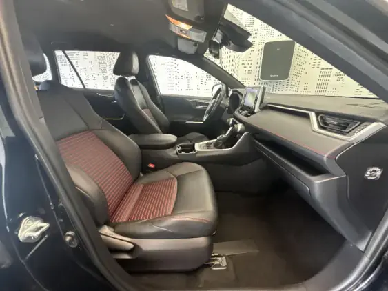 TOYOTA RAV4 V - voiture d'occasion - Photo 19