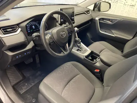 TOYOTA RAV4 V - voiture d'occasion - Photo 18