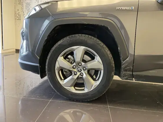 TOYOTA RAV4 V - voiture d'occasion - Photo 23