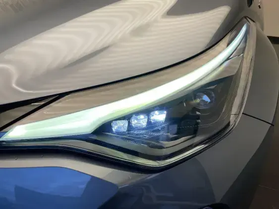 TOYOTA C-HR - voiture d'occasion - Photo 21