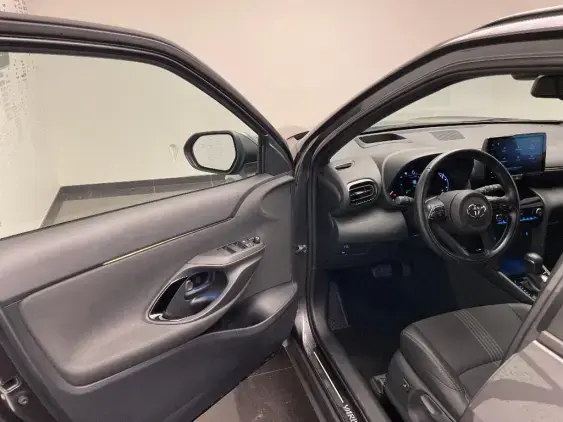 TOYOTA YARIS CROSS I - voiture d'occasion - Photo 19