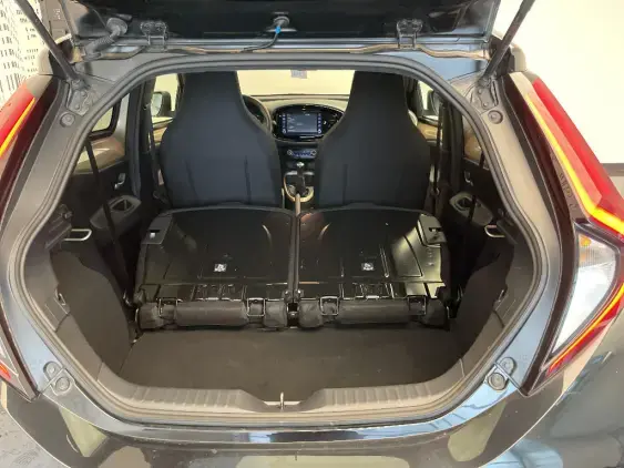 TOYOTA AYGO X - voiture d'occasion - Photo 16