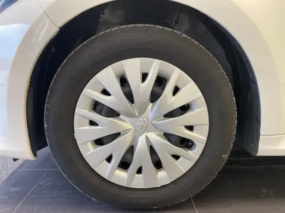 TOYOTA YARIS IV - voiture d'occasion - Photo 22