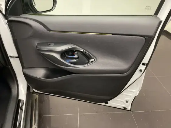 TOYOTA YARIS CROSS I - voiture d'occasion - Photo 20