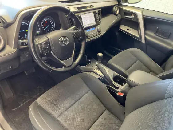 TOYOTA RAV4 IV - voiture d'occasion - Photo 17