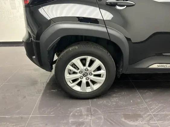 TOYOTA YARIS CROSS I - voiture d'occasion - Photo 23