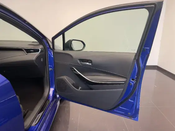 TOYOTA COROLLA TOURING SPT X - voiture d'occasion - Photo 19