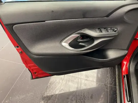 TOYOTA YARIS CROSS I - voiture d'occasion - Photo 19