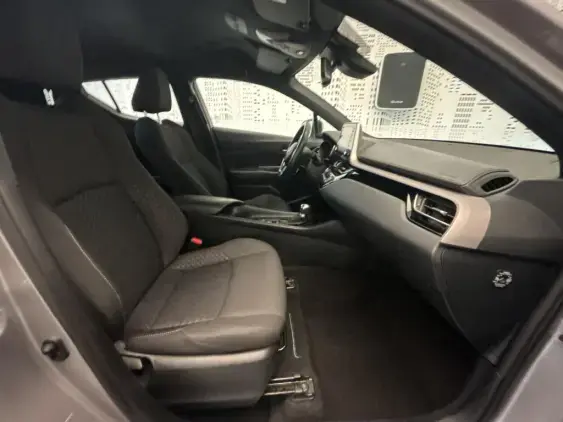 TOYOTA C-HR - voiture d'occasion - Photo 18