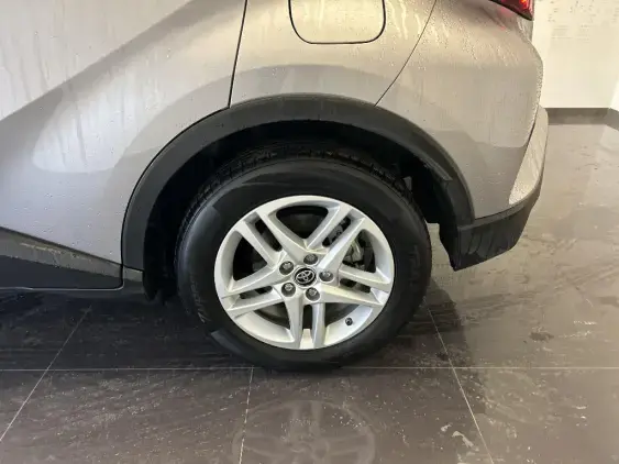 TOYOTA C-HR - voiture d'occasion - Photo 23