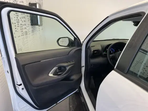 TOYOTA YARIS CROSS I - voiture d'occasion - Photo 18