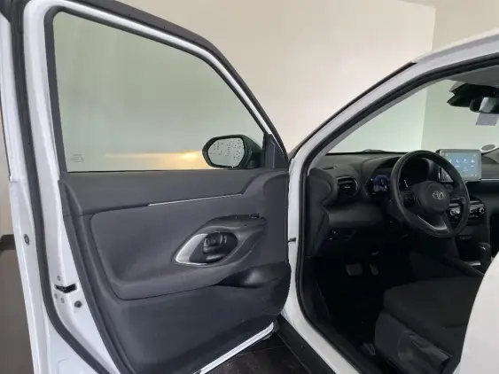 TOYOTA YARIS CROSS I - voiture d'occasion - Photo 19