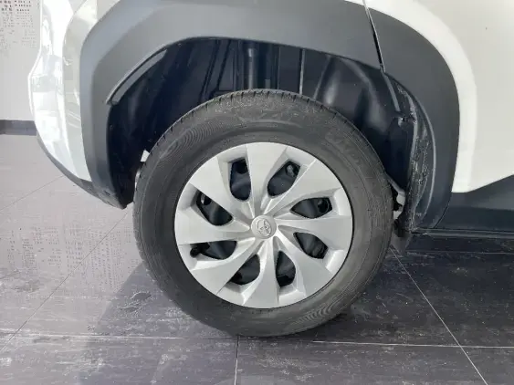 TOYOTA YARIS CROSS I - voiture d'occasion - Photo 25