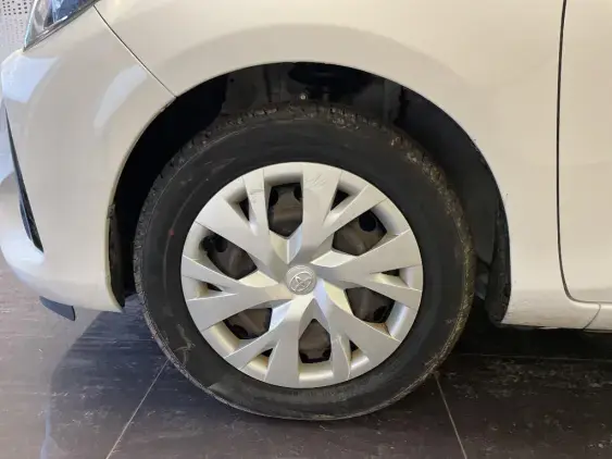 TOYOTA YARIS III - voiture d'occasion - Photo 21