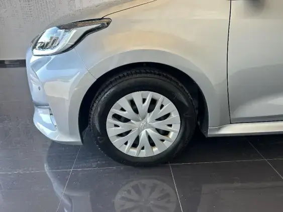 TOYOTA YARIS IV - voiture d'occasion - Photo 22