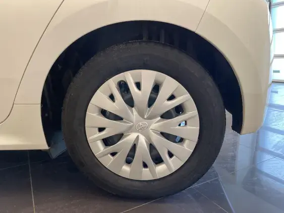 TOYOTA YARIS IV - voiture d'occasion - Photo 24