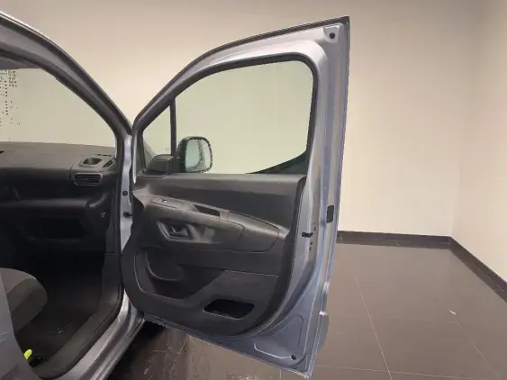 TOYOTA PROACE CITY - voiture d'occasion - Photo 15